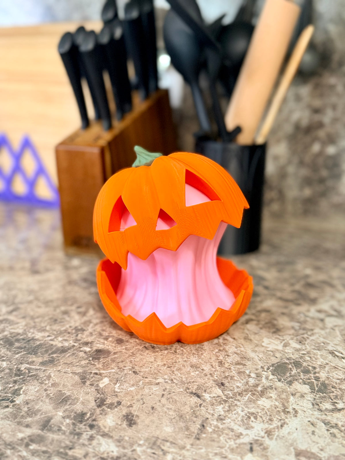 Glowgut Lantern - Table Lamp